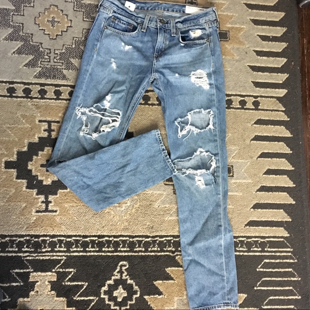 Rag And Bone Light-Wash Perfectly Distressed Jeans